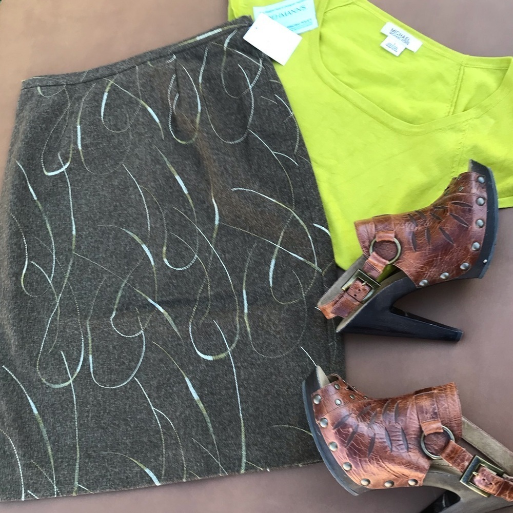 Donna Rae NY Brown Skirt Size 4P NWT